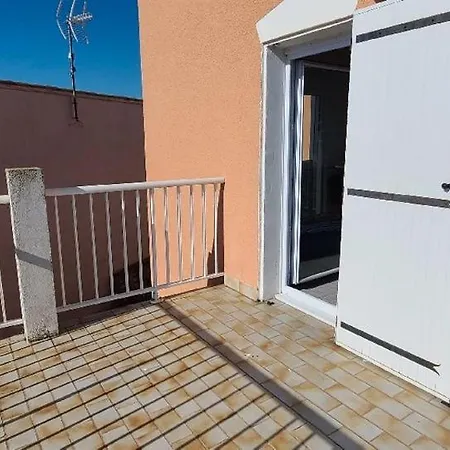Au Calme A L'oree Du Golf 1 Apartment