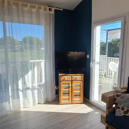 Au Calme A L'oree Du Golf 1 Apartment Agde